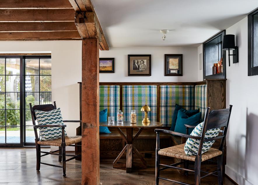 Living Room Designers in Virginia emerald hill interiors